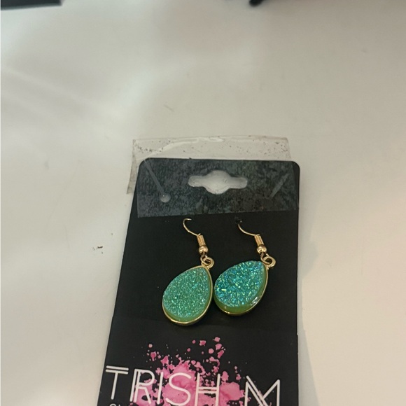 Lilly Pulitzer Bag filled with goodies - Picture 7 of 7